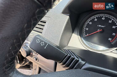 Хэтчбек Opel Astra 2006 в 