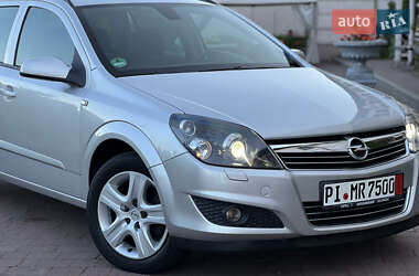 Універсал Opel Astra 2009 в 