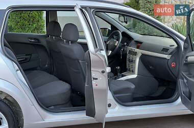 Універсал Opel Astra 2009 в 
