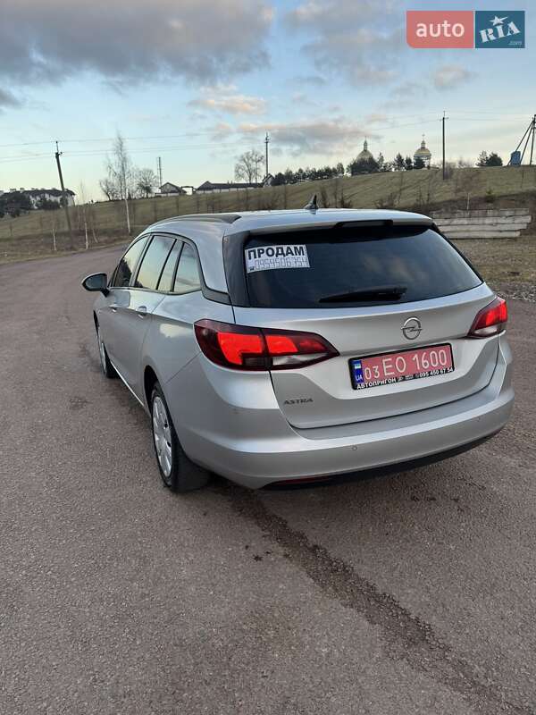 Універсал Opel Astra 2019 в Долині