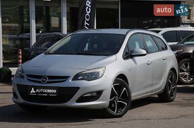 Універсал Opel Astra 2015 в Харкові