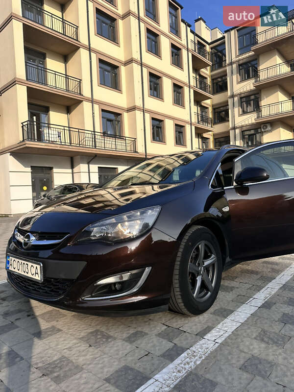 Opel Astra 2013