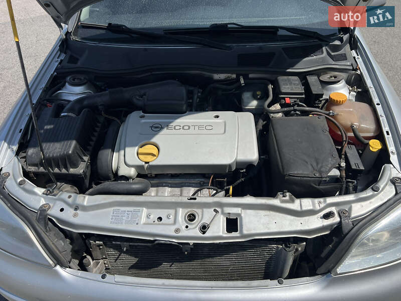 Хэтчбек Opel Astra 2004 в Полтаве