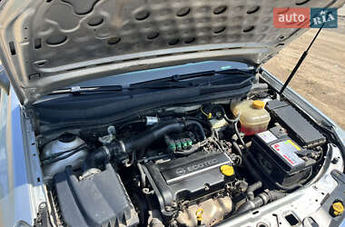 Хэтчбек Opel Astra 2008 в 