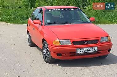 Хэтчбек Opel Astra 1996 в Самборе