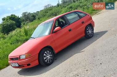 Хэтчбек Opel Astra 1996 в 