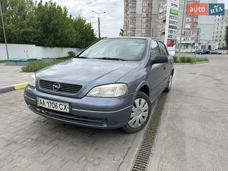 Седан Opel Astra 2007 в 