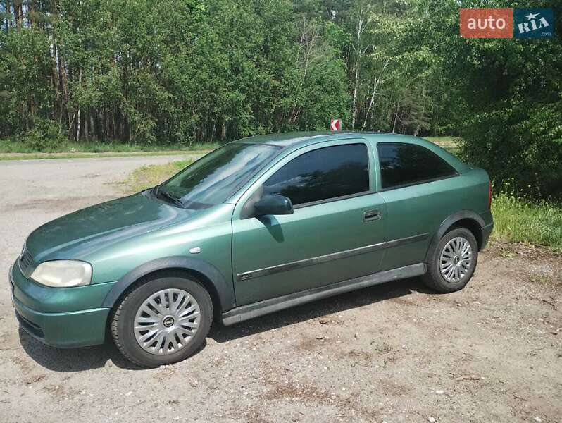 Хетчбек Opel Astra 2000 в Димері