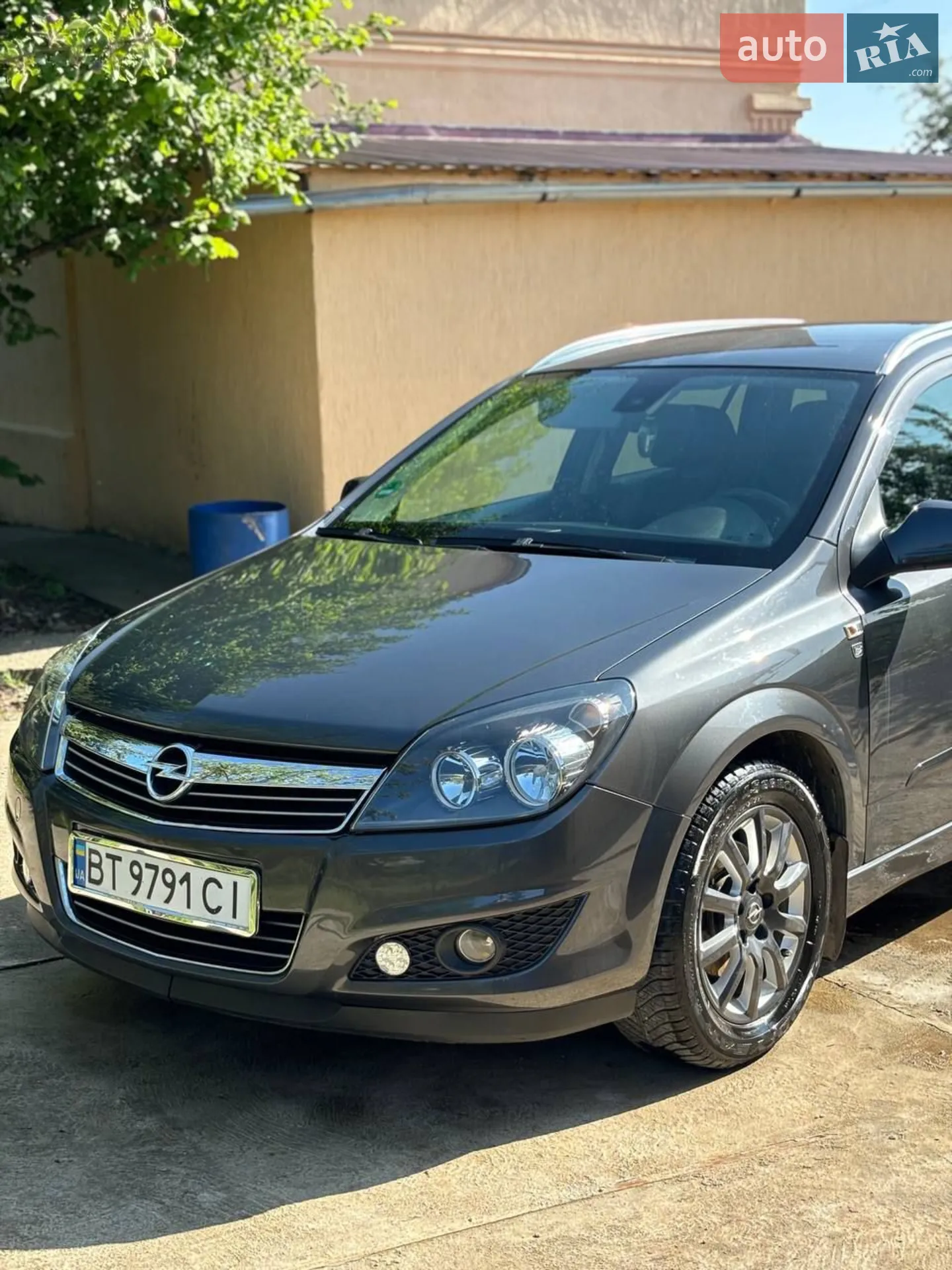 2010 Opel Astra - мініатюра 2