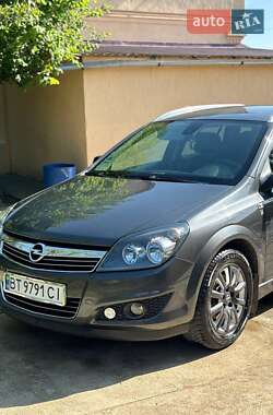 Універсал Opel Astra 2010 в 
