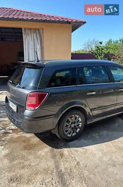Універсал Opel Astra 2010 в 