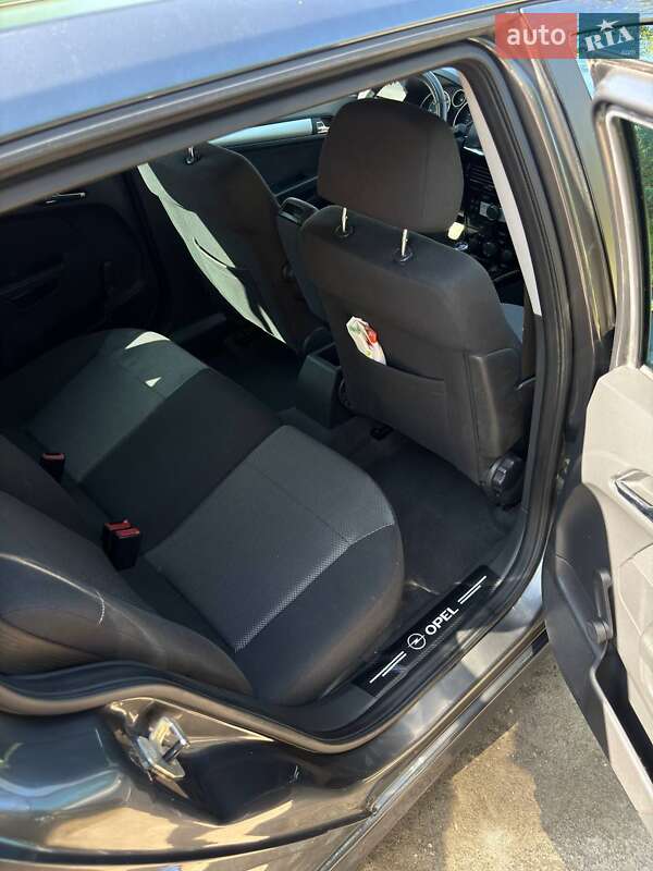 Универсал Opel Astra 2010 в Одессе фото 11 Универсал Opel Astra 2010 в Одессе