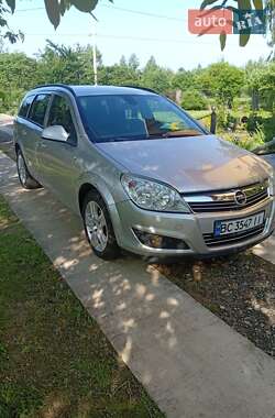 Универсал Opel Astra 2009 в Стрые