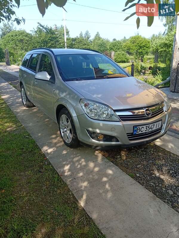 Opel Astra 2009