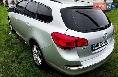 Универсал Opel Astra 2014 в Казатине
