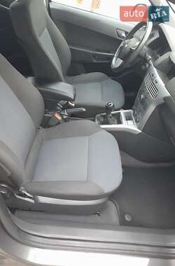 Универсал Opel Astra 2010 в 