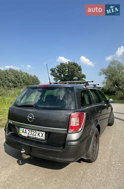 Универсал Opel Astra 2011 в 