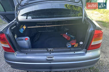 Седан Opel Astra 2007 в 