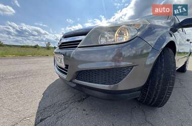 Універсал Opel Astra 2009 в 