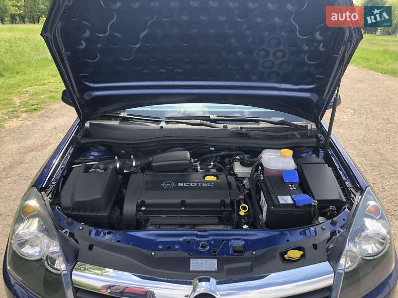 Універсал Opel Astra 2005 в Ямполі