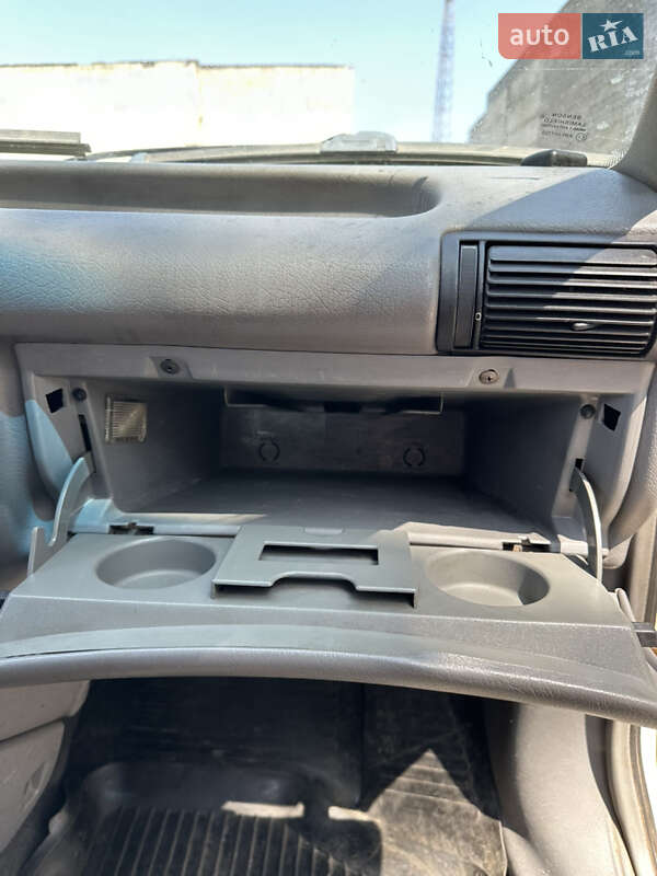 Универсал Opel Astra 1994 в Коропе