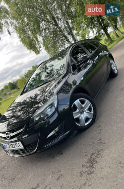 Универсал Opel Astra 2014 в 