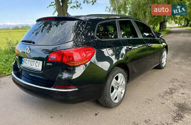 Универсал Opel Astra 2014 в 