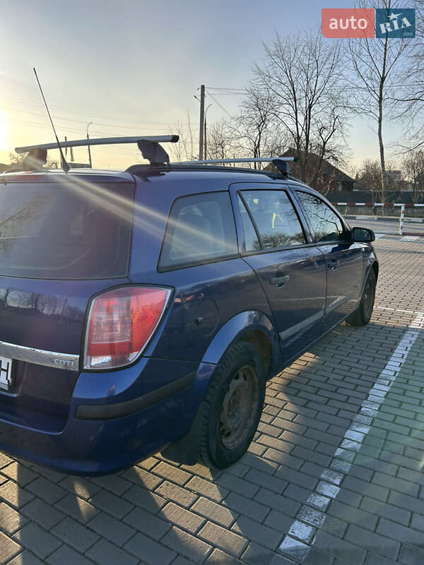 Универсал Opel Astra 2006 в Коломые