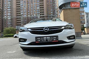 Универсал Opel Astra 2019 в 