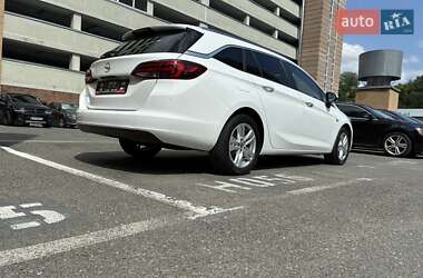 Универсал Opel Astra 2019 в 
