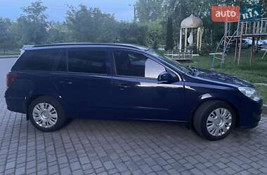 Универсал Opel Astra 2008 в 