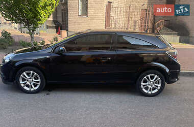 Купе Opel Astra 2005 в 