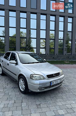 Седан Opel Astra 2005 в Ірпені