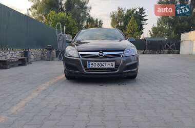 Універсал Opel Astra 2009 в Волочиську