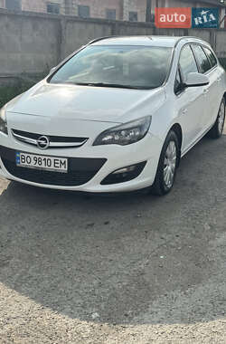 Универсал Opel Astra 2015 в Тернополе
