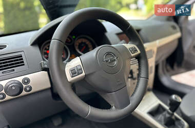 Универсал Opel Astra 2009 в 