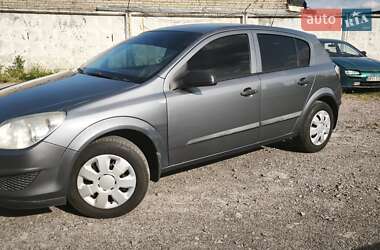 Хэтчбек Opel Astra 2007 в Киеве