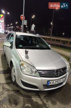 Универсал Opel Astra 2009 в Киеве