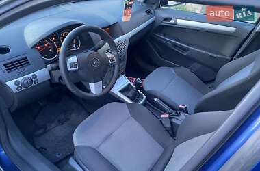 Универсал Opel Astra 2009 в 