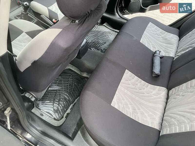 Седан Opel Astra 2008 в Великому Березному