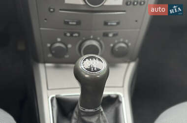 Универсал Opel Astra 2007 в 