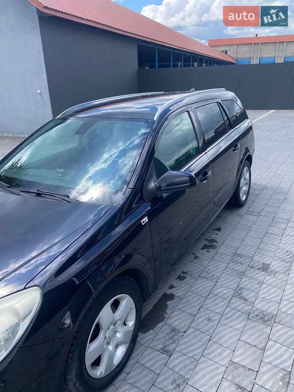 Универсал Opel Astra 2007 в Львове