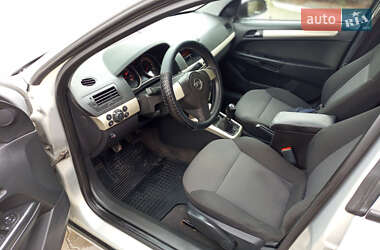 Седан Opel Astra 2008 в 