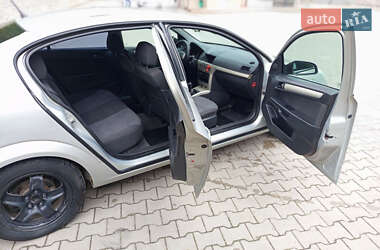 Седан Opel Astra 2008 в 