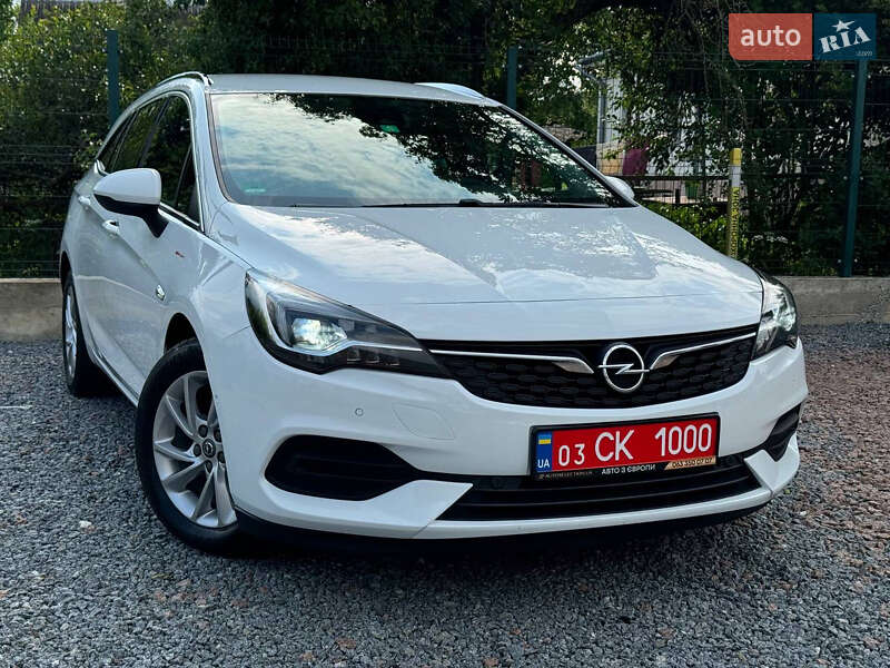 Универсал Opel Astra 2021 в Дрогобыче