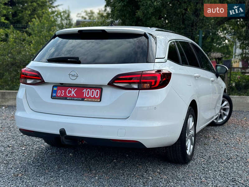 Универсал Opel Astra 2021 в Дрогобыче