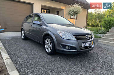 Хетчбек Opel Astra 2007 в Бучачі