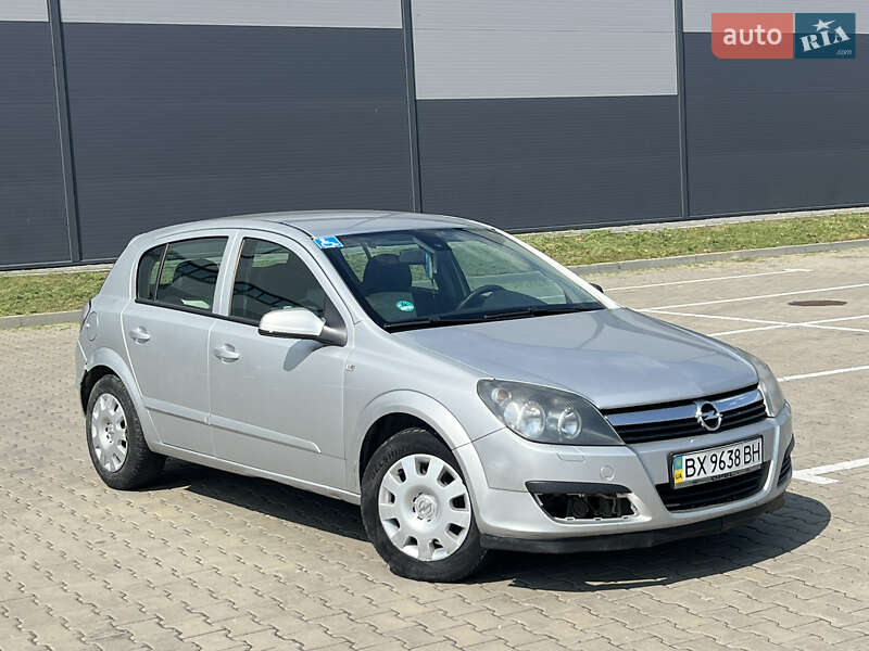 Хэтчбек Opel Astra 2006 в Ивано-Франковске