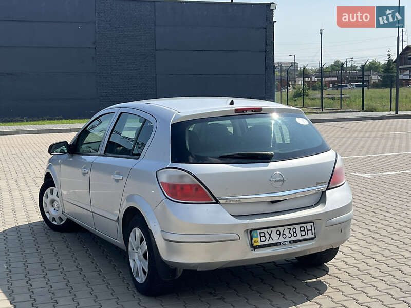 Хэтчбек Opel Astra 2006 в Ивано-Франковске