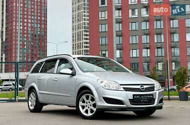 Универсал Opel Astra 2009 в Киеве